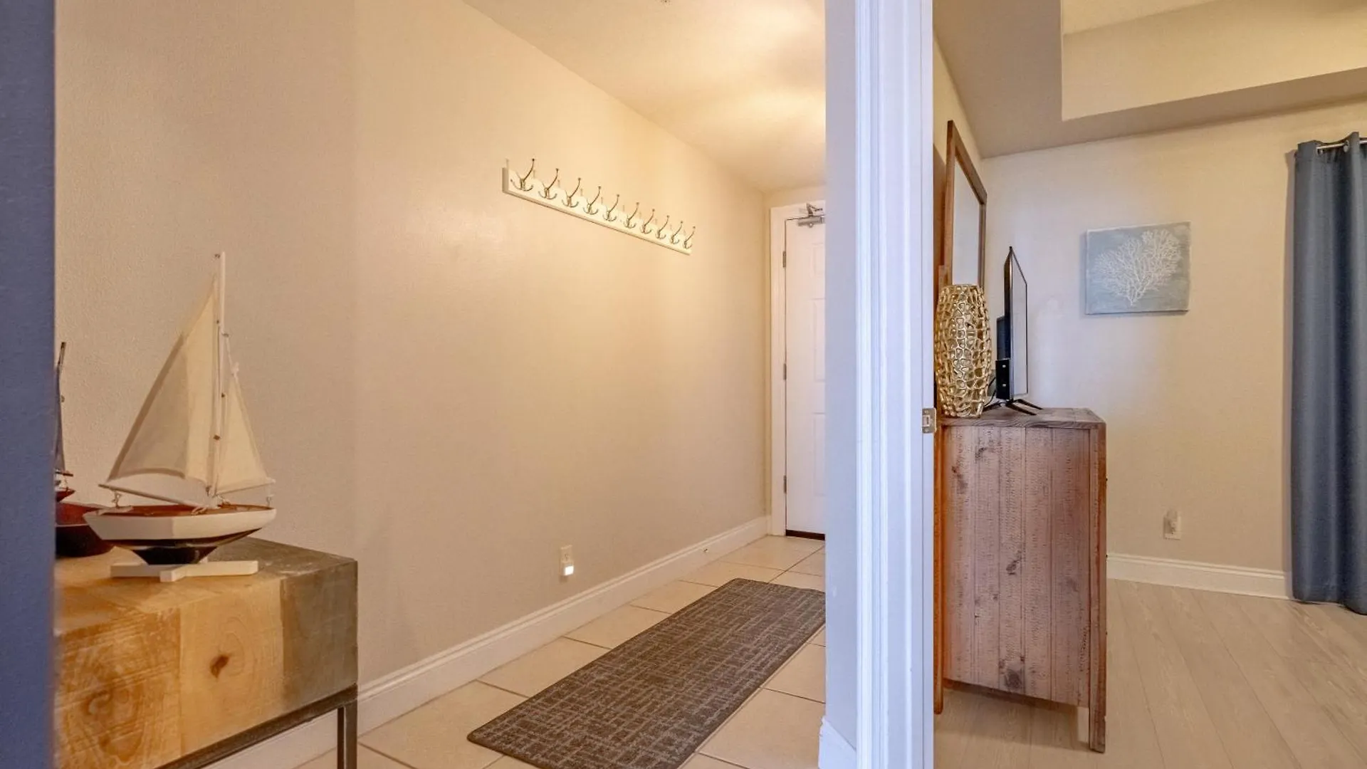 Calypso 2-1503 Apartment Panama City Beach